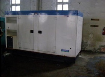 遵义康明斯150kw大型柴油二手发电机组 遵义康明斯150kw大型柴油二手发电机组